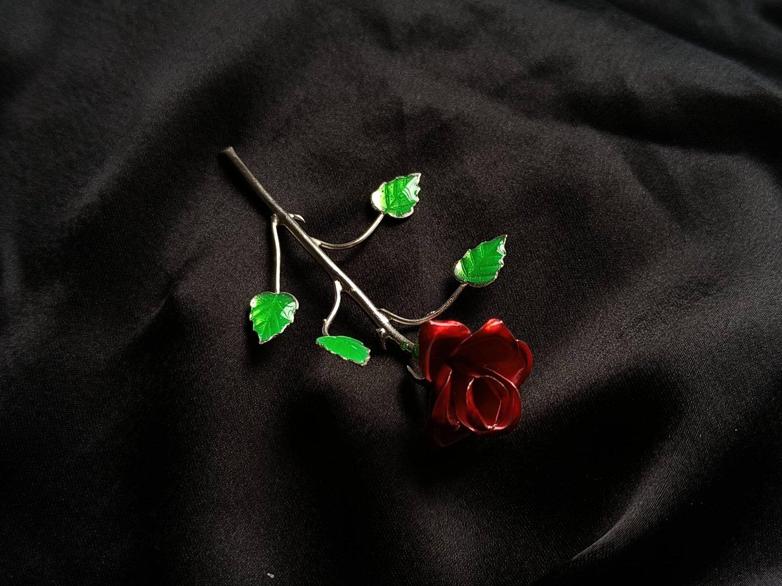 Gahenaz Silver Rose