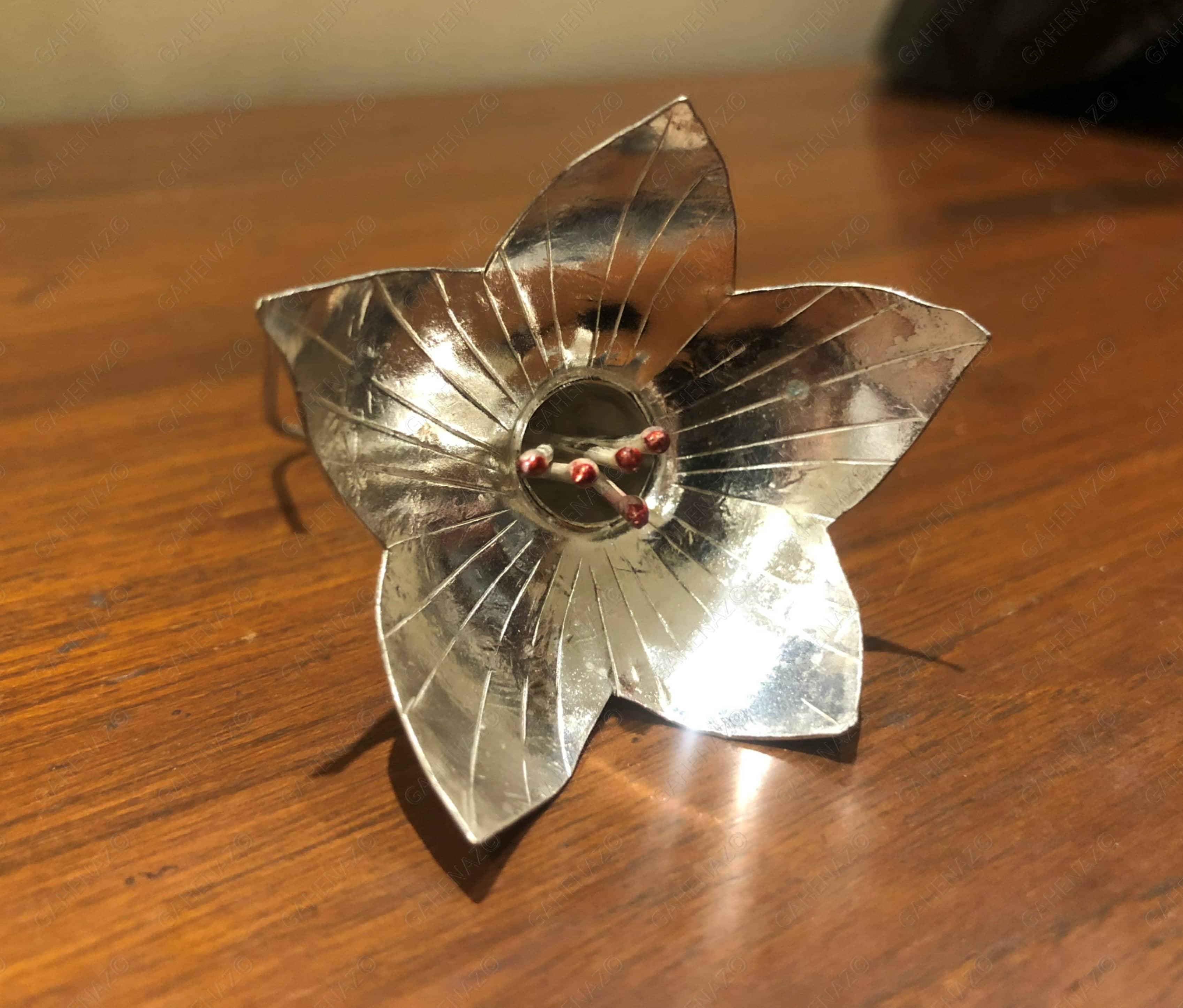 Silver Kolke / Dhutra Flower view 6