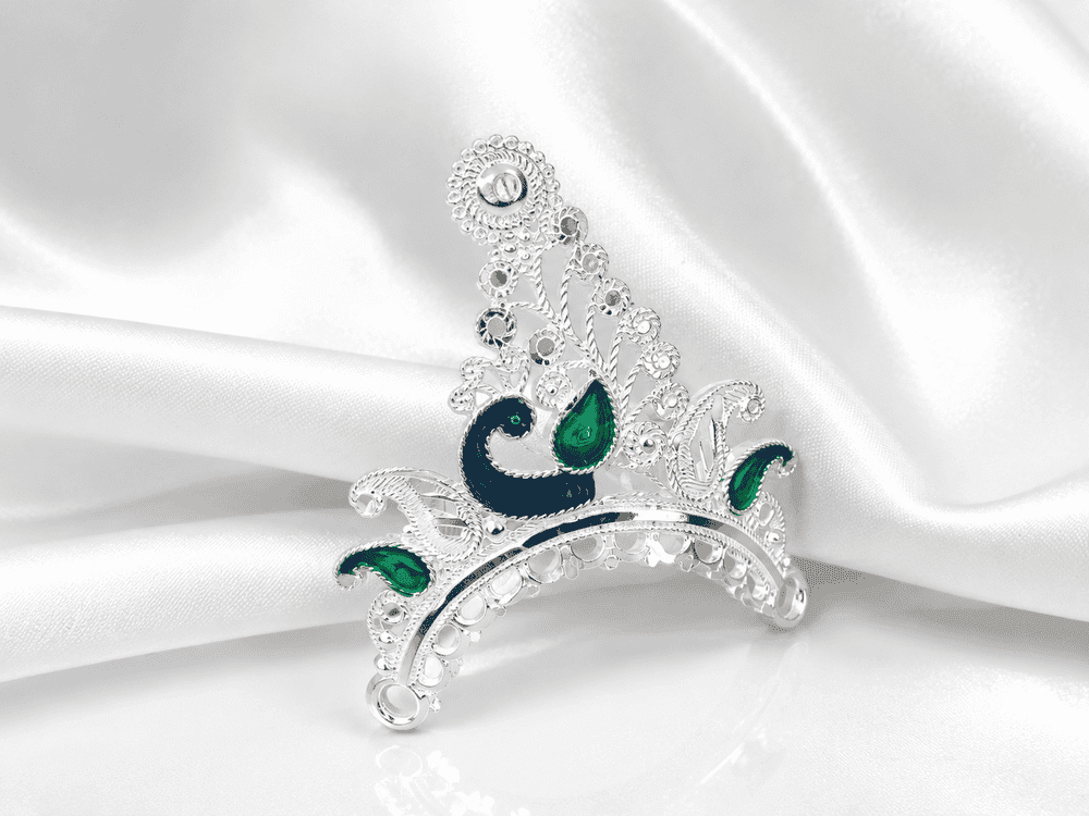 Rai Mukut / Crown