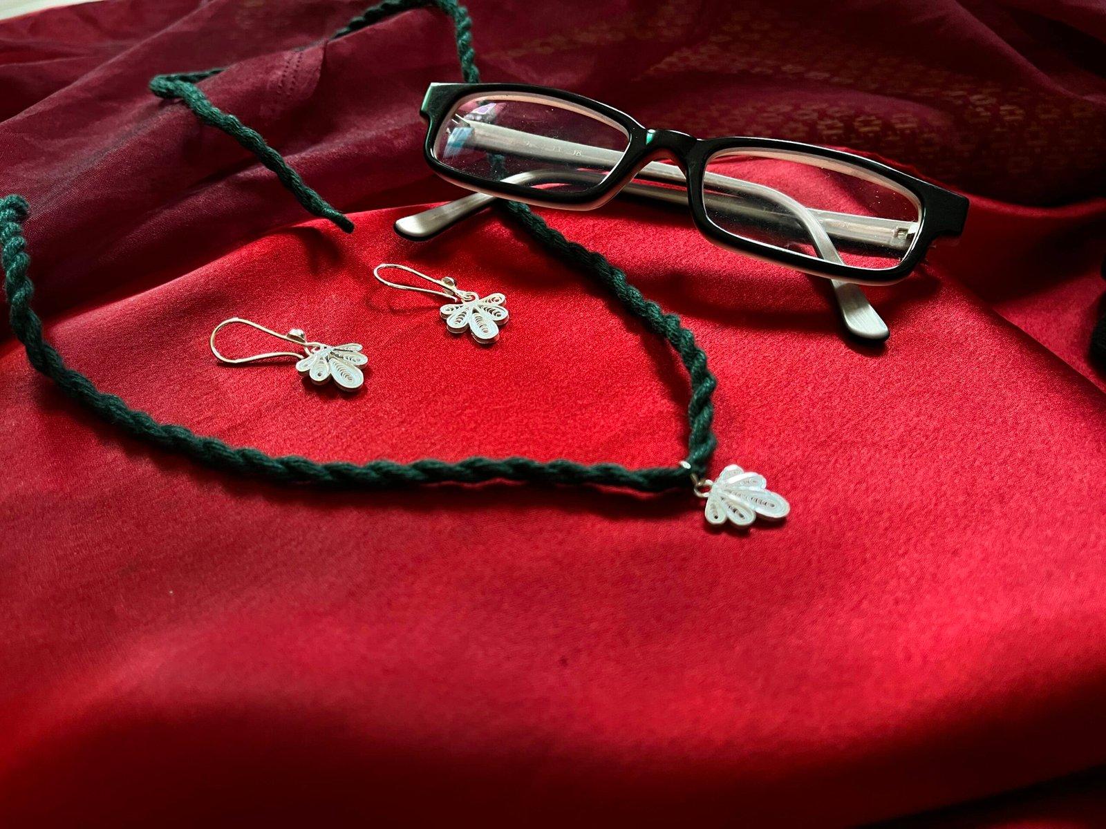 Damaynti Filigree Set view 2