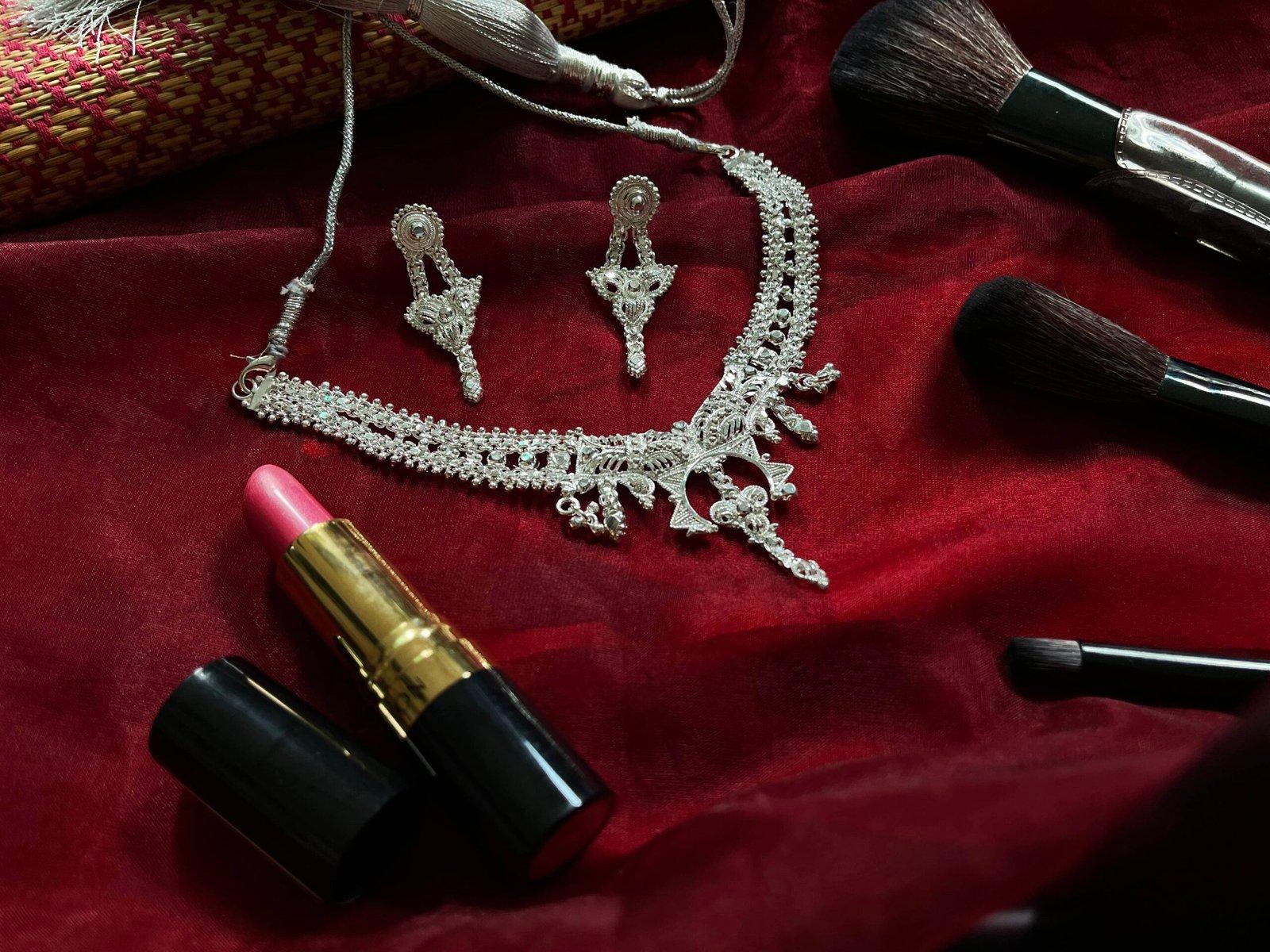 Fancy Silver Ophelia Set view 2