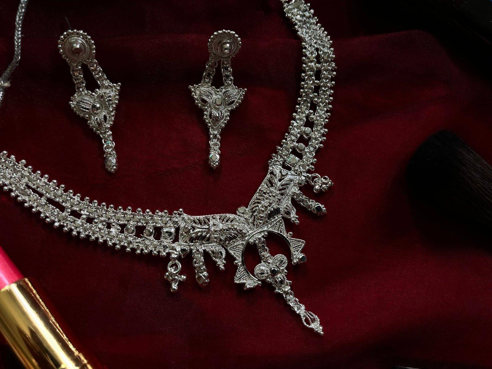 Fancy Silver Ophelia Set view 3