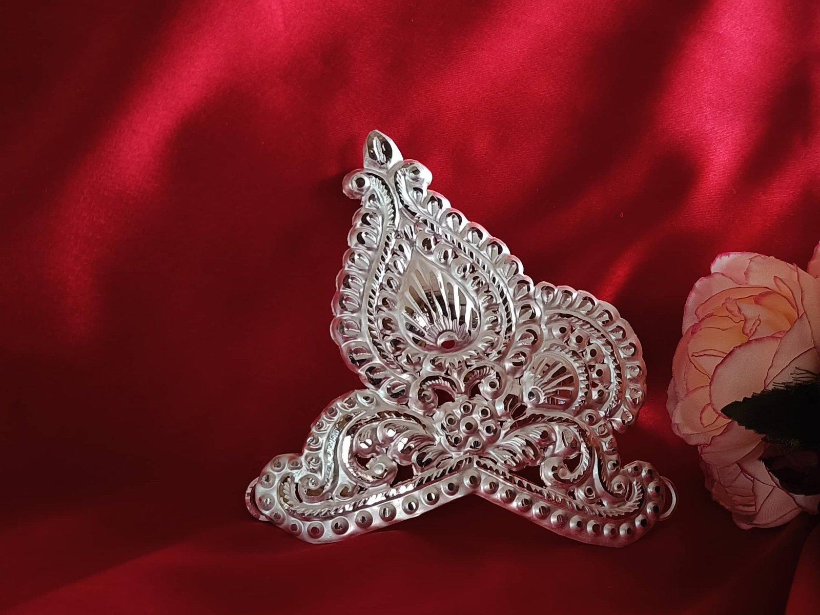 Kolka Mukut / Crown 4inch view 2