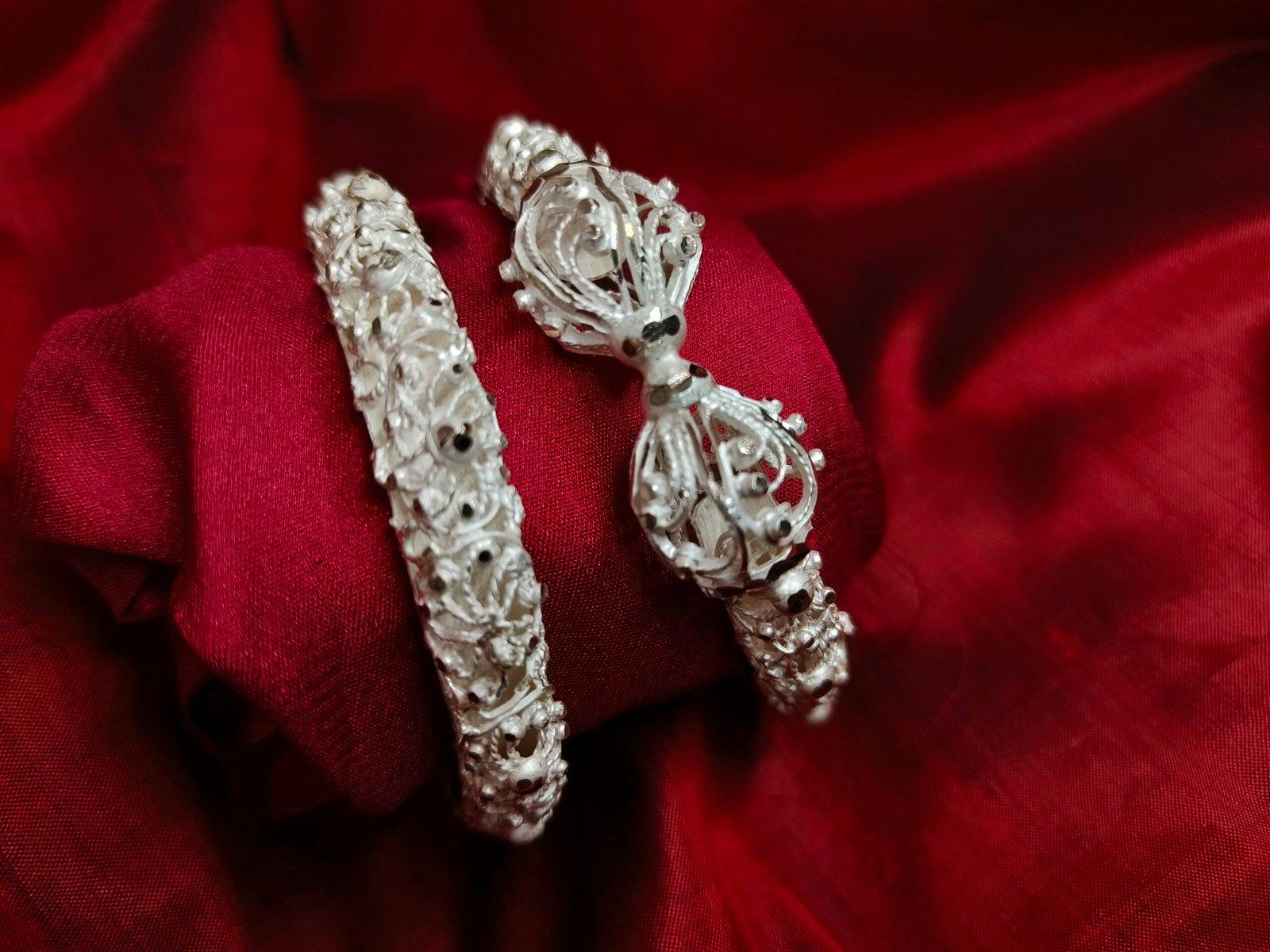 Mohini Bangle / Gorgeous Bangle / Bengali Bala view 3
